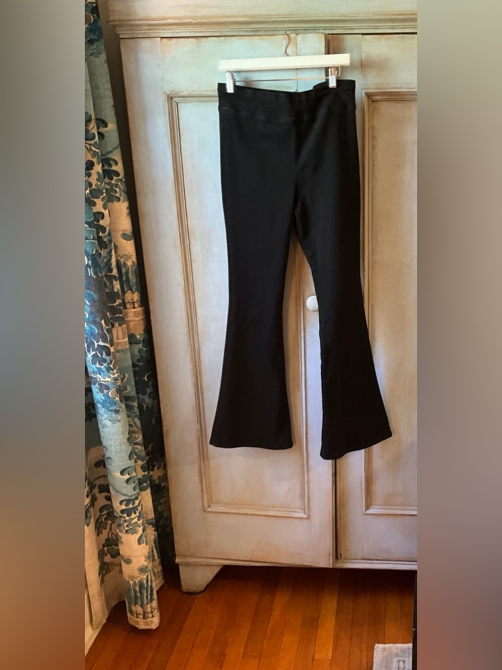 Frame Denim Black Flare Leg Pants